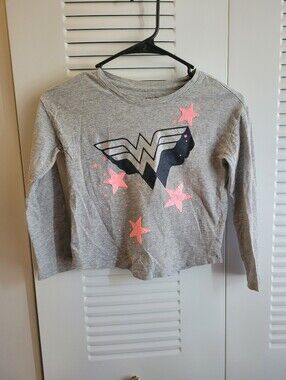 Gap Kids and DC Girl's Wonder Woman top size small